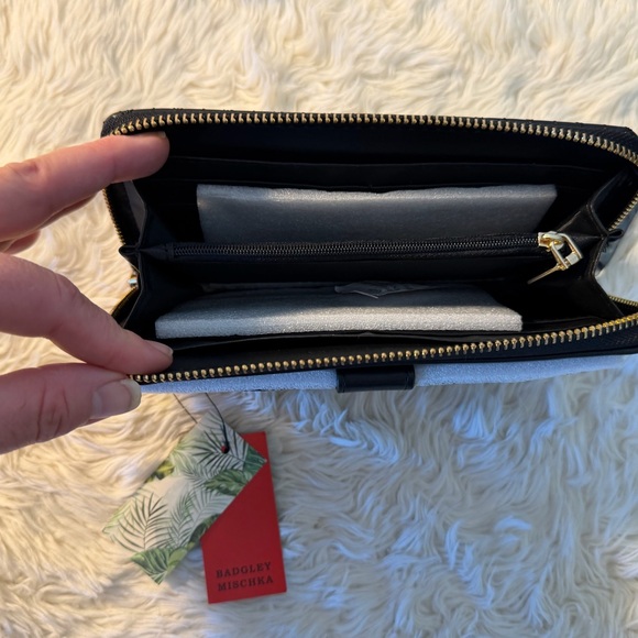 Badgley Mischka Black Long Wallet - Picture 6 of 11